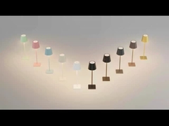 Lampada da scrivania a LED ricaricabile Sensore tattile Switch Stand Clip Design con tensione di uscita DC 5V/1A